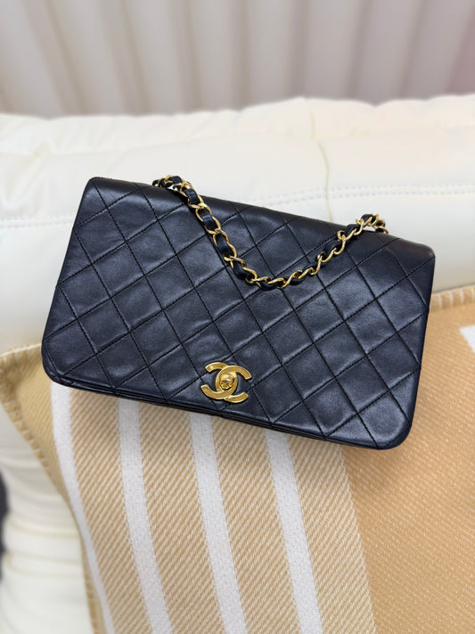 Chanel 23 Flap Vintage Lambskin GHW